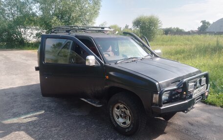 Nissan Terrano II рестайлинг, 1992 год, 475 000 рублей, 2 фотография