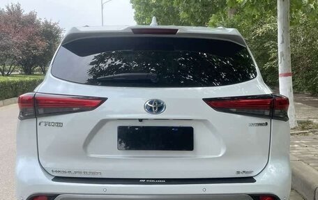 Toyota Highlander, 2021 год, 3 950 000 рублей, 1 фотография
