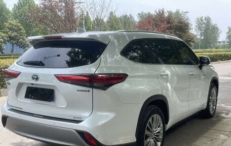 Toyota Highlander, 2021 год, 3 950 000 рублей, 3 фотография