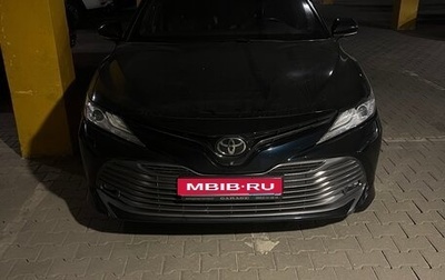 Toyota Camry, 2018 год, 2 870 000 рублей, 1 фотография