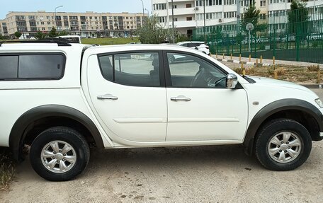 Mitsubishi L200 IV рестайлинг, 2014 год, 2 249 000 рублей, 7 фотография