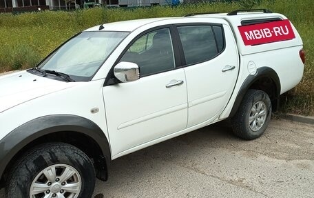Mitsubishi L200 IV рестайлинг, 2014 год, 2 249 000 рублей, 9 фотография