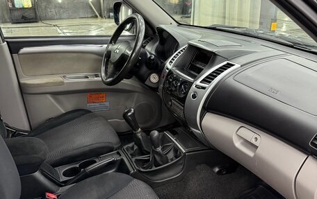 Mitsubishi Pajero Sport II рестайлинг, 2011 год, 950 000 рублей, 9 фотография