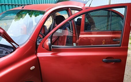 Nissan Micra III, 2006 год, 350 000 рублей, 11 фотография