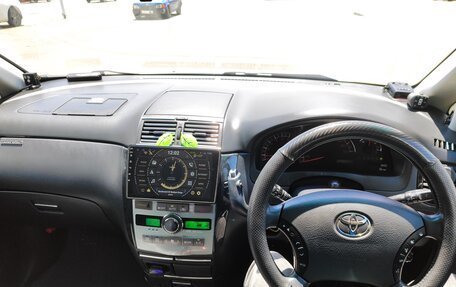 Toyota Ipsum II, 2007 год, 1 780 000 рублей, 24 фотография