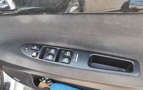 Toyota Ipsum II, 2007 год, 1 780 000 рублей, 27 фотография