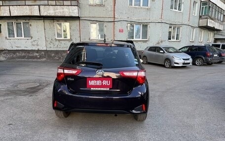 Toyota Vitz, 2018 год, 1 250 000 рублей, 4 фотография
