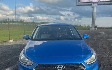 Hyundai Solaris II рестайлинг, 2018 год, 1 099 000 рублей, 2 фотография