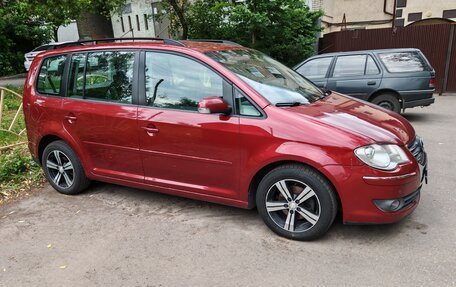 Volkswagen Touran III, 2007 год, 950 000 рублей, 10 фотография