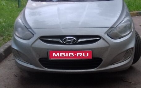 Hyundai Solaris II рестайлинг, 2011 год, 735 000 рублей, 6 фотография