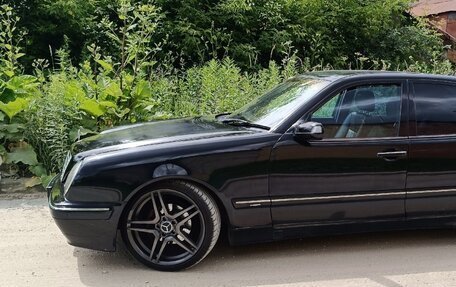 Mercedes-Benz E-Класс, 1999 год, 650 000 рублей, 2 фотография