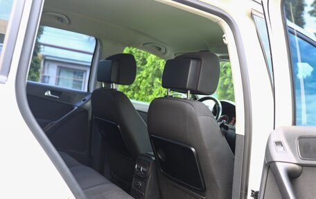 Volkswagen Tiguan I, 2012 год, 999 000 рублей, 13 фотография