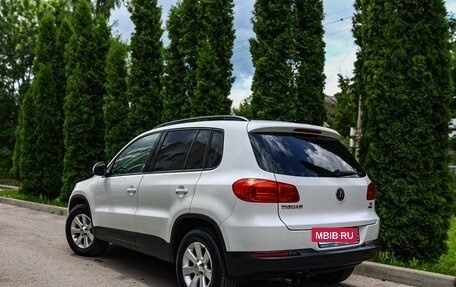 Volkswagen Tiguan I, 2012 год, 999 000 рублей, 4 фотография