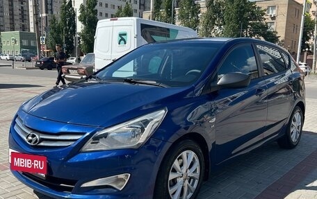 Hyundai Solaris II рестайлинг, 2014 год, 1 090 000 рублей, 2 фотография