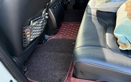 Toyota Land Cruiser 200, 2014 год, 7 000 000 рублей, 3 фотография