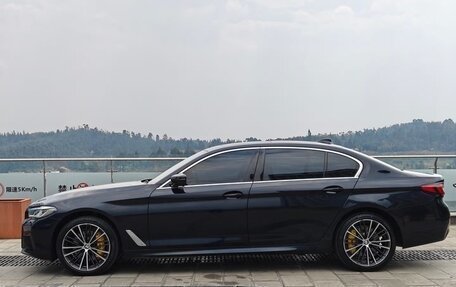 BMW 5 серия, 2022 год, 4 150 000 рублей, 2 фотография