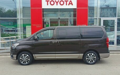 Hyundai Grand Starex Grand Starex I рестайлинг 2, 2019 год, 4 100 000 рублей, 8 фотография