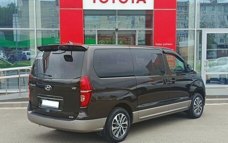 Hyundai Grand Starex Grand Starex I рестайлинг 2, 2019 год, 4 100 000 рублей, 5 фотография