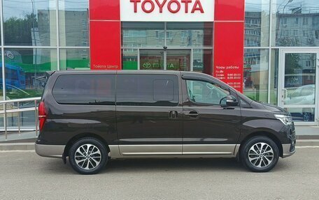 Hyundai Grand Starex Grand Starex I рестайлинг 2, 2019 год, 4 100 000 рублей, 4 фотография