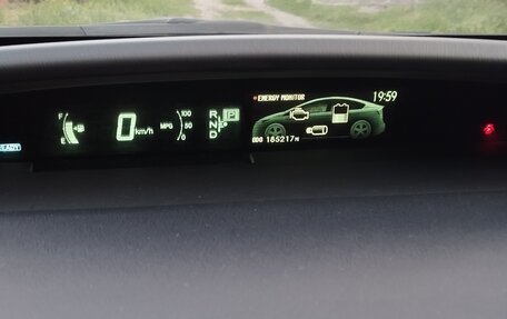 Toyota Prius, 2012 год, 990 000 рублей, 2 фотография