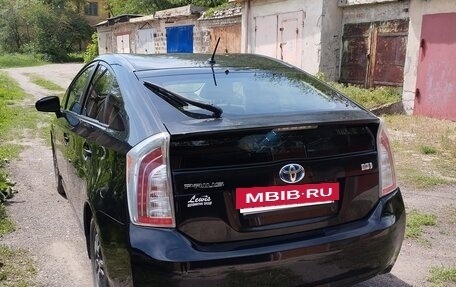 Toyota Prius, 2012 год, 990 000 рублей, 3 фотография
