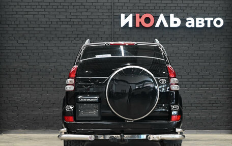 Toyota Land Cruiser Prado 120 рестайлинг, 2006 год, 2 000 000 рублей, 5 фотография
