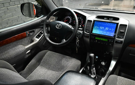 Toyota Land Cruiser Prado 120 рестайлинг, 2006 год, 2 000 000 рублей, 11 фотография