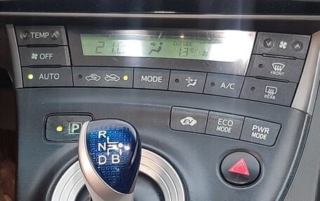Toyota Prius, 2009 год, 1 300 000 рублей, 8 фотография