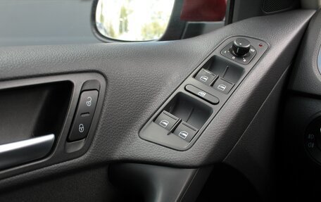 Volkswagen Tiguan I, 2011 год, 1 345 000 рублей, 6 фотография