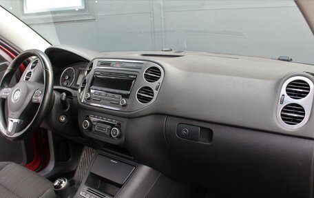 Volkswagen Tiguan I, 2011 год, 1 345 000 рублей, 19 фотография