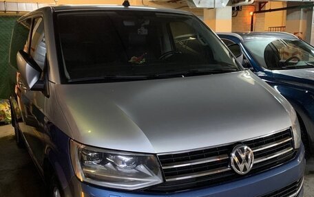 Volkswagen Multivan T6 рестайлинг, 2019 год, 4 000 000 рублей, 13 фотография