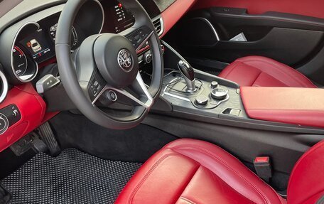 Alfa Romeo Giulia II, 2019 год, 2 999 999 рублей, 7 фотография