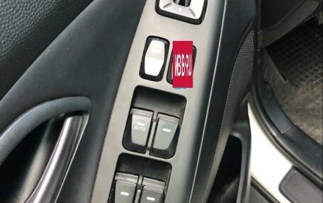 Hyundai ix35 I рестайлинг, 2013 год, 1 580 000 рублей, 12 фотография