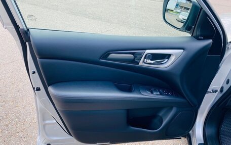 Nissan Pathfinder, 2019 год, 2 300 000 рублей, 22 фотография