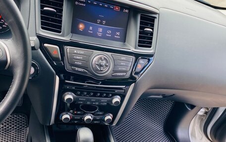 Nissan Pathfinder, 2019 год, 2 300 000 рублей, 25 фотография