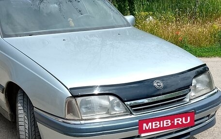 Opel Omega A, 1987 год, 360 000 рублей, 2 фотография