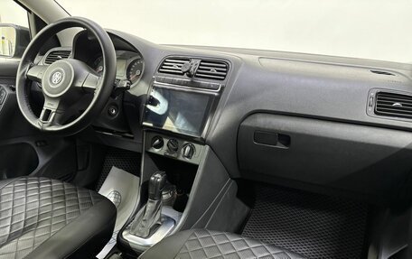 Volkswagen Polo VI (EU Market), 2015 год, 780 000 рублей, 12 фотография