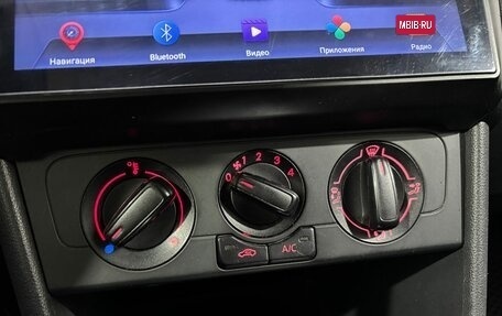 Volkswagen Polo VI (EU Market), 2015 год, 780 000 рублей, 17 фотография