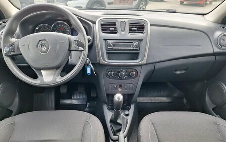Renault Sandero II рестайлинг, 2015 год, 899 000 рублей, 12 фотография