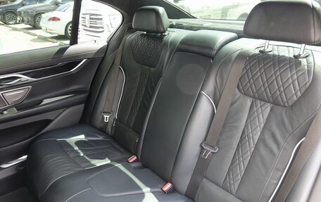 BMW 7 серия, 2022 год, 7 390 000 рублей, 20 фотография