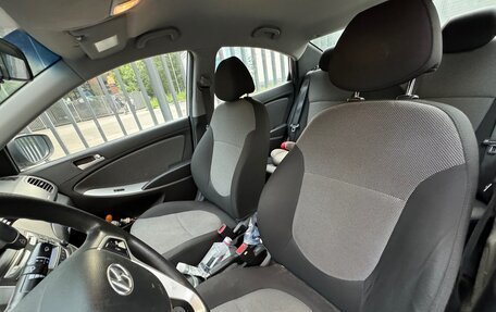 Hyundai Solaris II рестайлинг, 2011 год, 869 000 рублей, 2 фотография