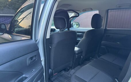 Mitsubishi Outlander III рестайлинг 3, 2018 год, 2 395 000 рублей, 21 фотография
