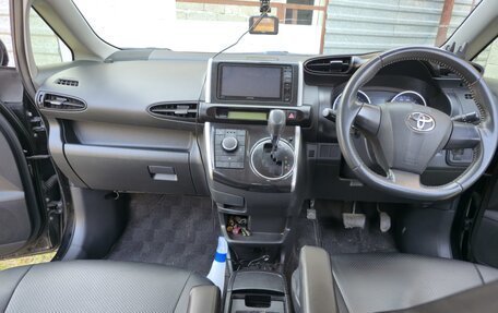 Toyota Wish II, 2013 год, 1 355 555 рублей, 8 фотография