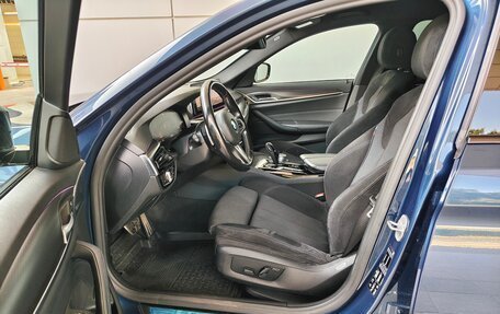 BMW 5 серия, 2021 год, 5 800 000 рублей, 5 фотография
