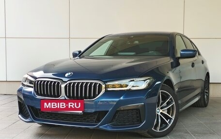 BMW 5 серия, 2021 год, 5 800 000 рублей, 3 фотография