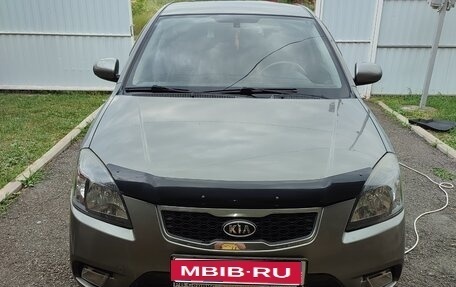 KIA Rio II, 2010 год, 600 000 рублей, 1 фотография