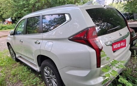 Mitsubishi Pajero Sport III рестайлинг, 2021 год, 5 000 000 рублей, 4 фотография
