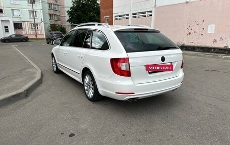 Skoda Superb III рестайлинг, 2011 год, 1 300 000 рублей, 4 фотография