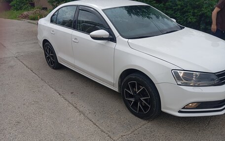 Volkswagen Jetta VI, 2015 год, 1 000 000 рублей, 5 фотография