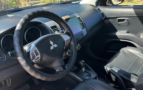 Mitsubishi Outlander III рестайлинг 3, 2012 год, 1 360 000 рублей, 15 фотография
